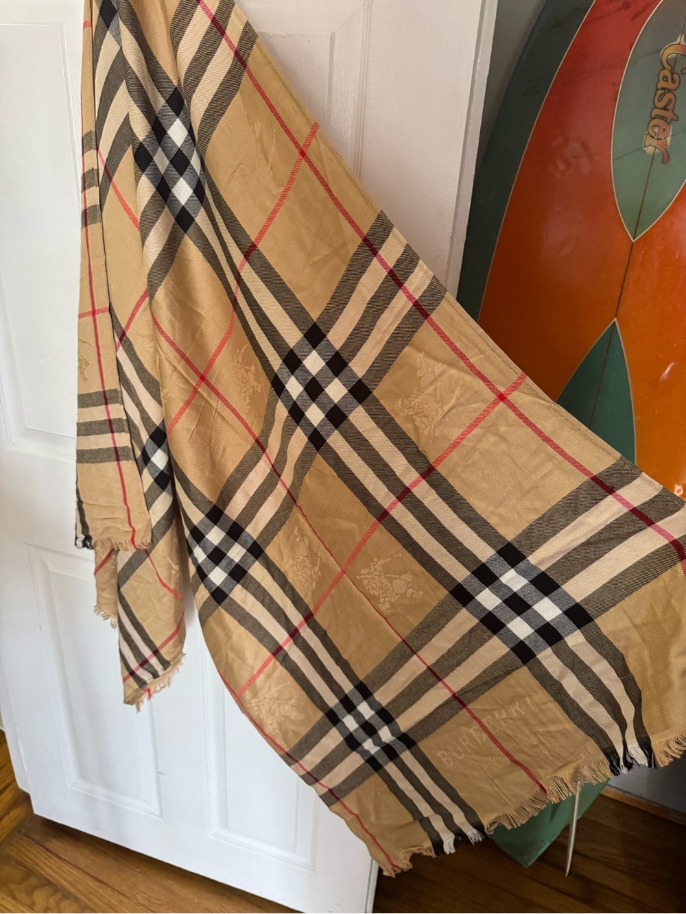 Burberry Large Cashmere Scarf NWOT’s 100% Cashmere - Picture 2 of 7